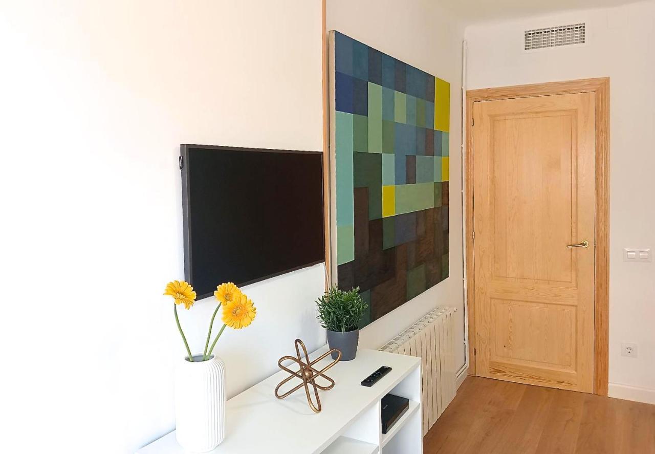 Appartement Comfortable Apartment. Very And Quiet. *